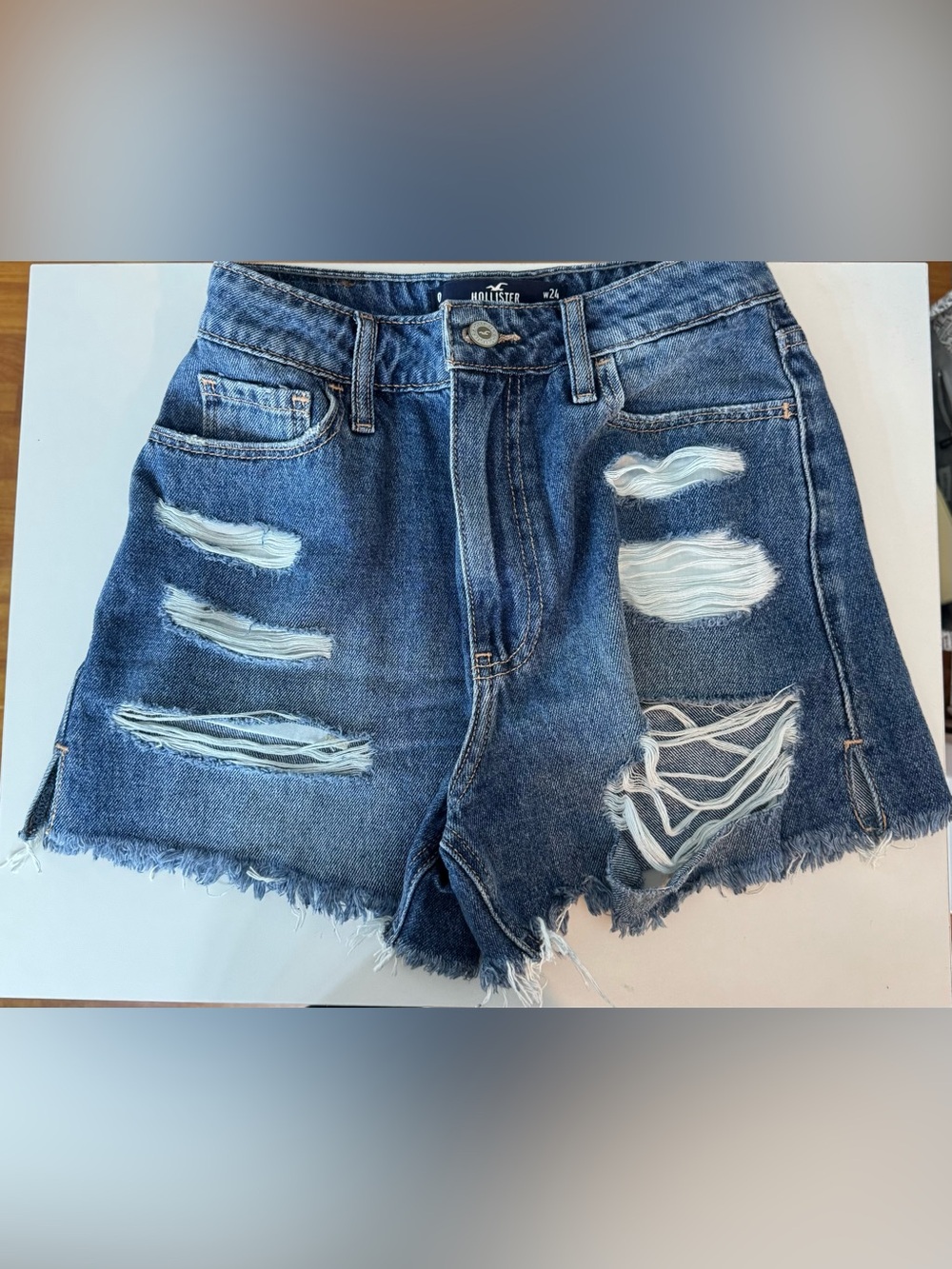 Hollister Vintage High-Rise Relaxed Mom Shorts - Blue Denim